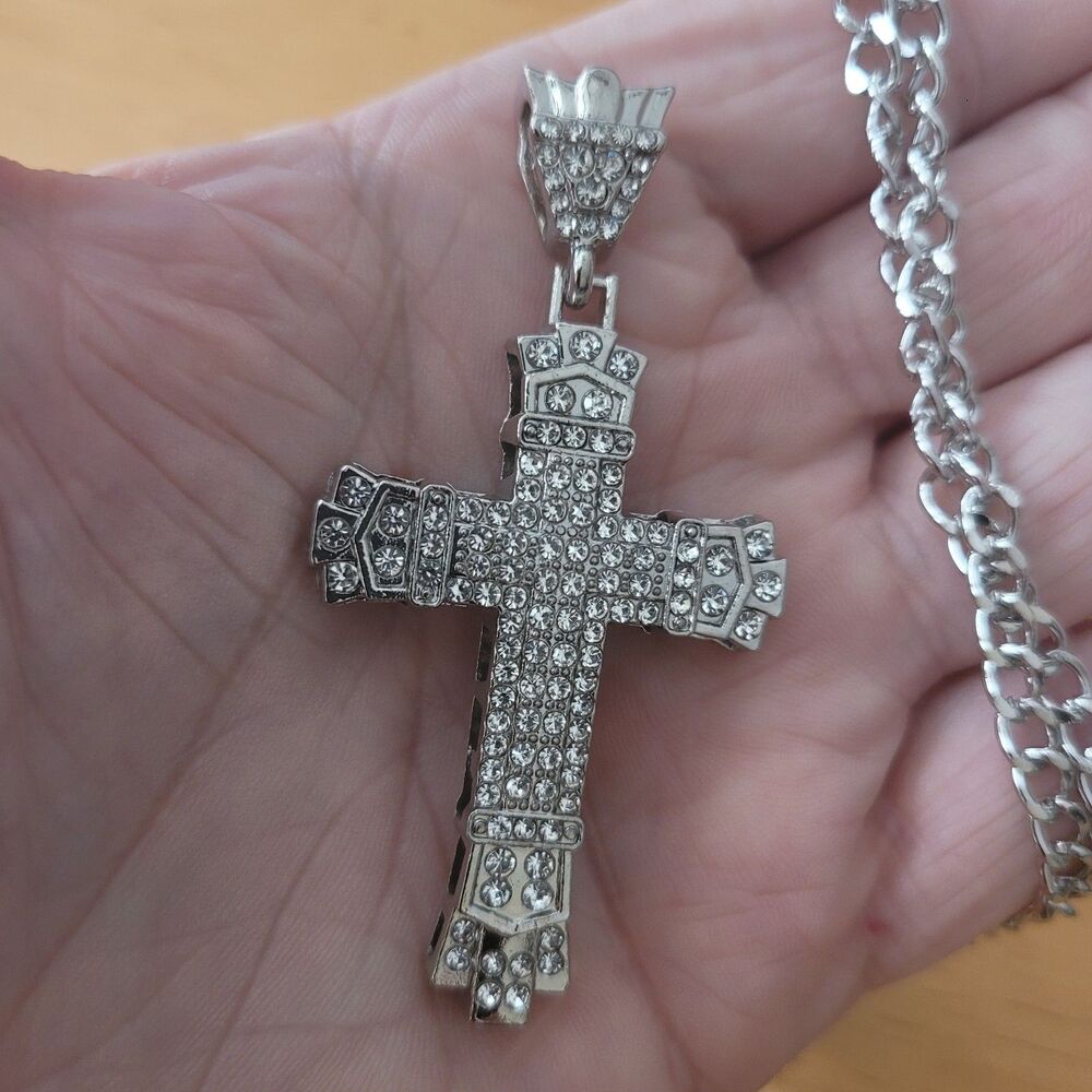 Maltese Cross Silver Tone w/Cubic Zirconia Sturdy 22" Chain and Clasp New